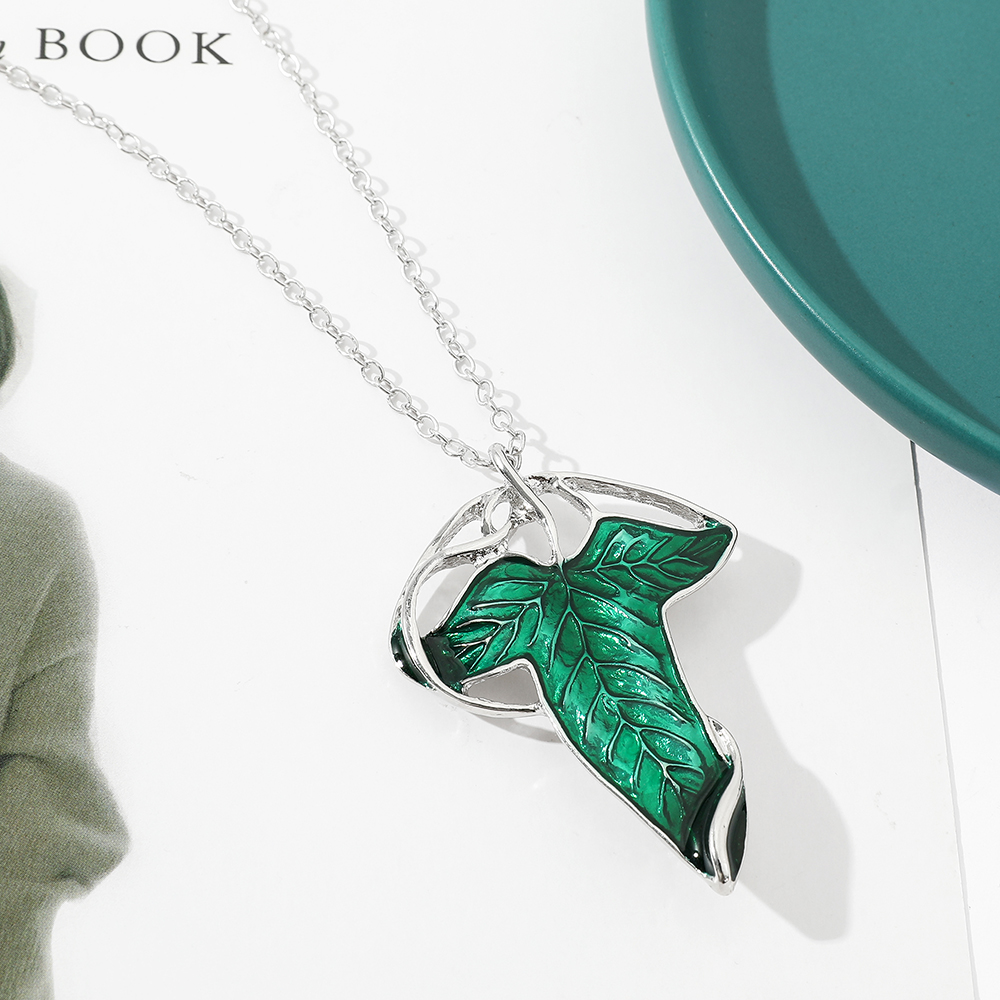Vintage Green Leaf Pendant Nec - đánh giá và giá Vintage Items